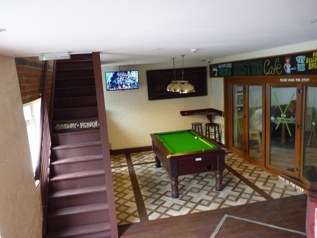 Shanahans B&B With Sports Bar Birmingham Exterior foto